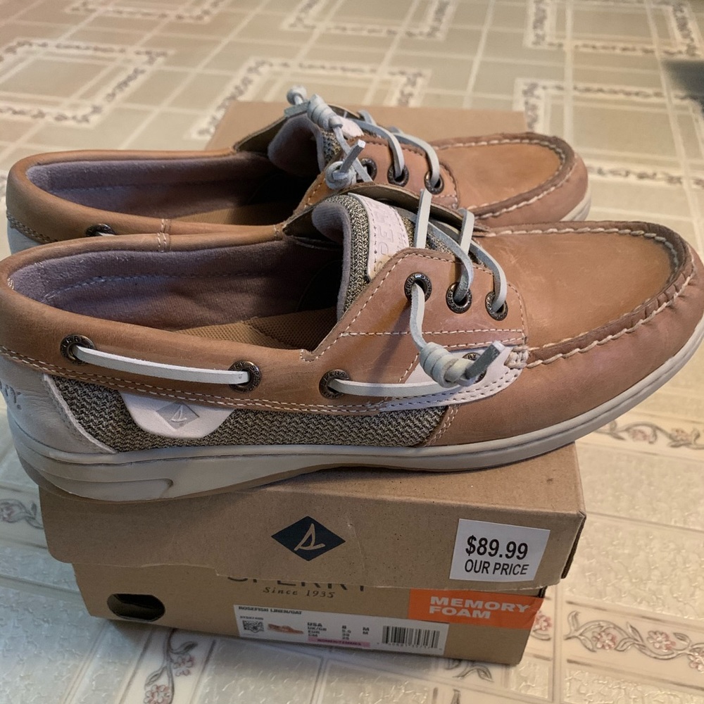 Sperry Like New Size 8 - image 1